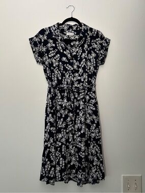 Calvin Klein Womens Size 6 Navy White Floral Midi Shirt Dress Tie Waist Rayon